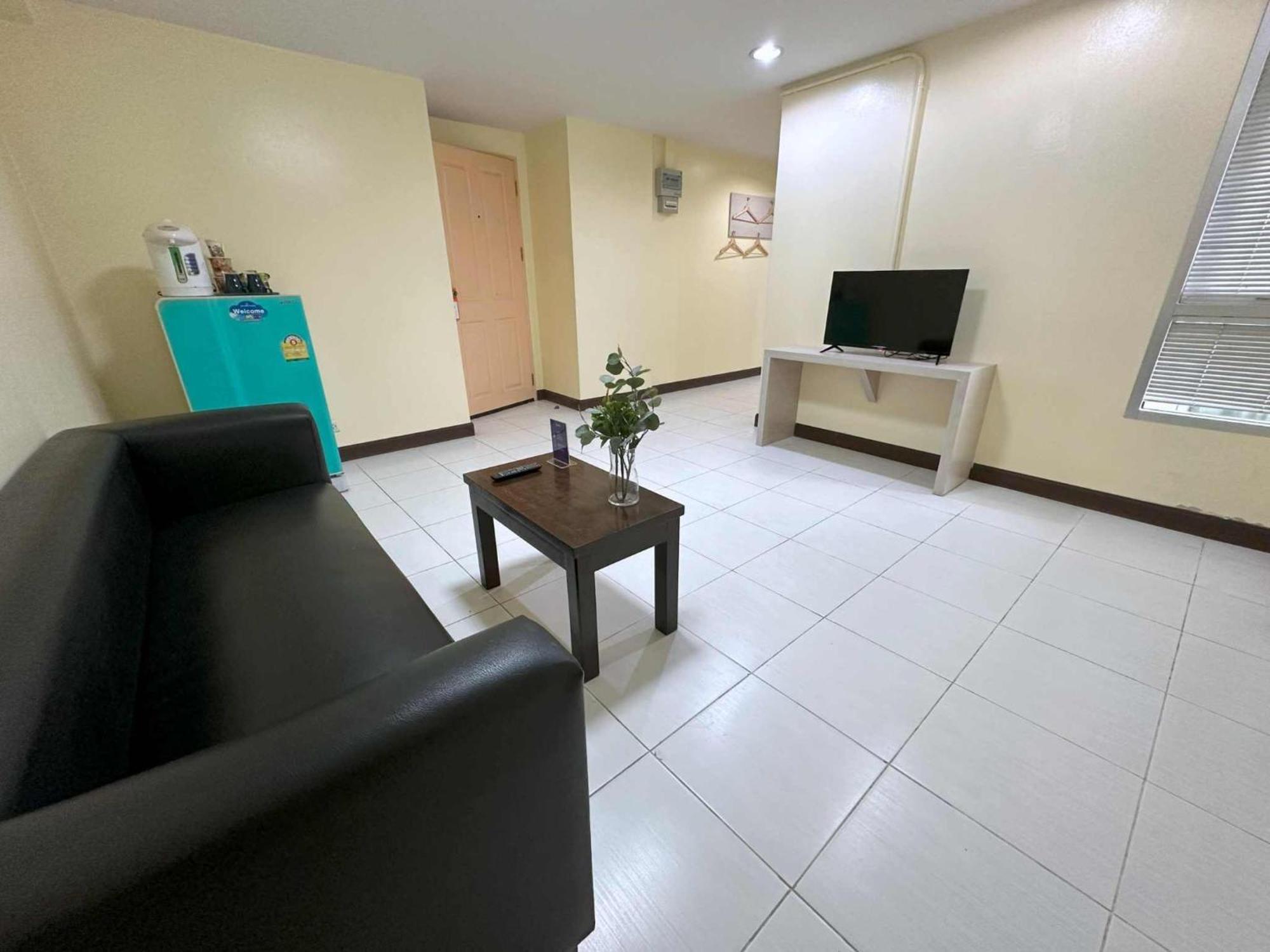 Aryan Suites Hotel Bangkok Kültér fotó