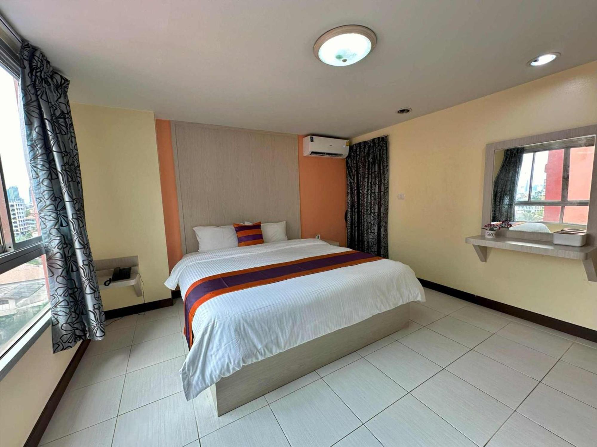 Aryan Suites Hotel Bangkok Kültér fotó