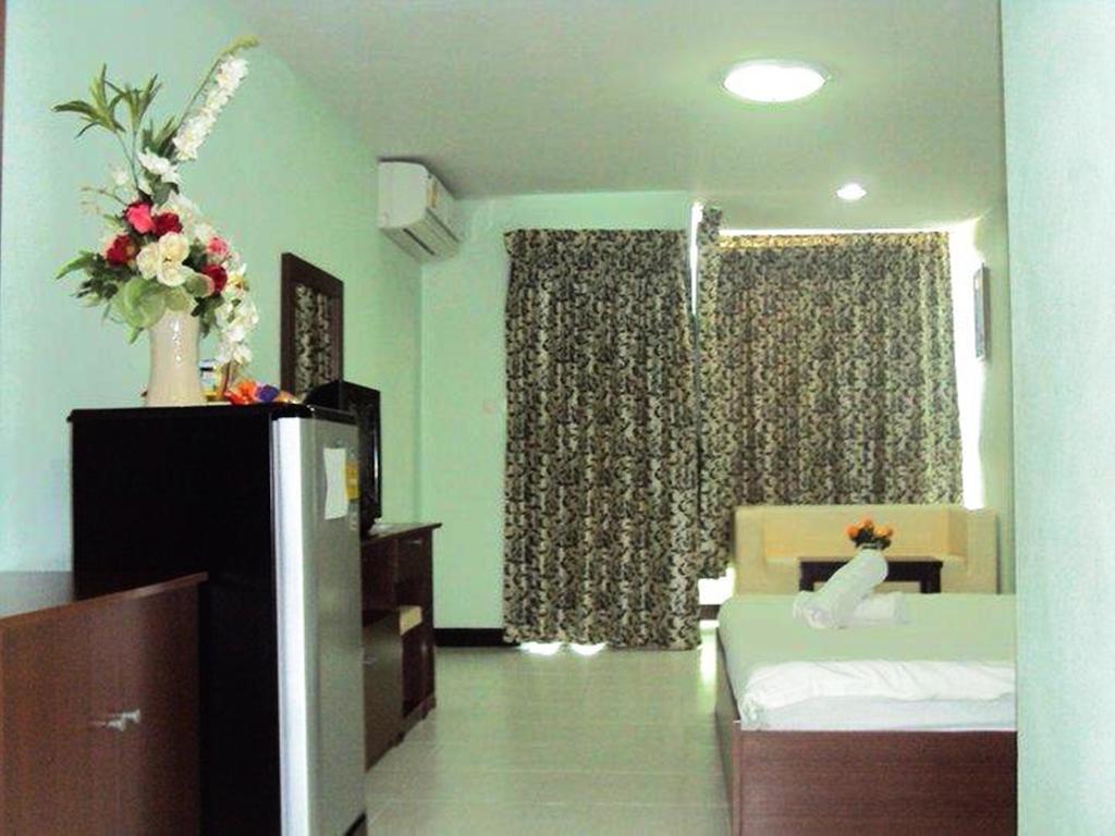 Aryan Suites Hotel Bangkok Szoba fotó