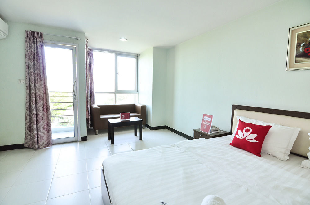 Aryan Suites Hotel Bangkok Kültér fotó