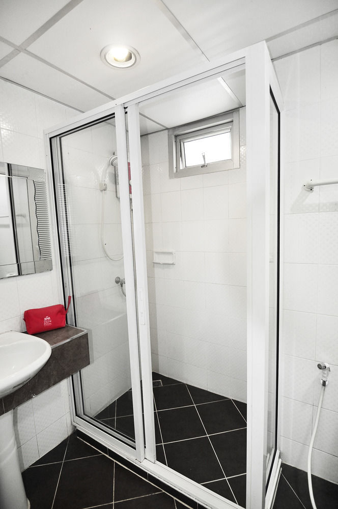 Aryan Suites Hotel Bangkok Kültér fotó